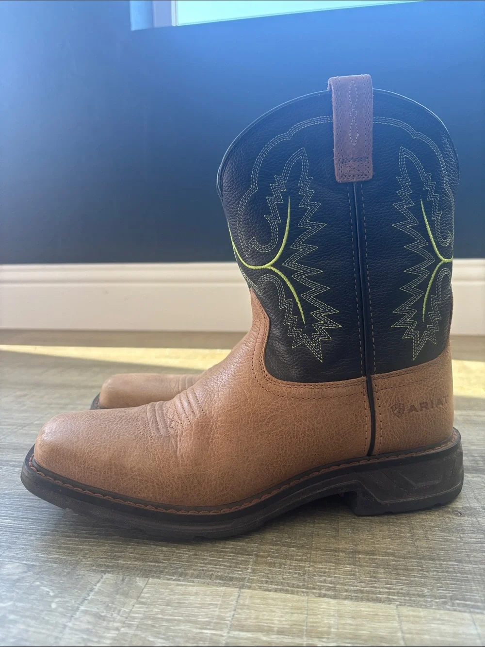 6Y Ariat Brown Leather Cowboy Boots size 6
